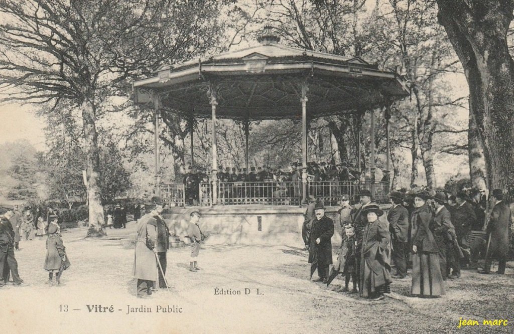 Vitré - Jardin Public.jpg