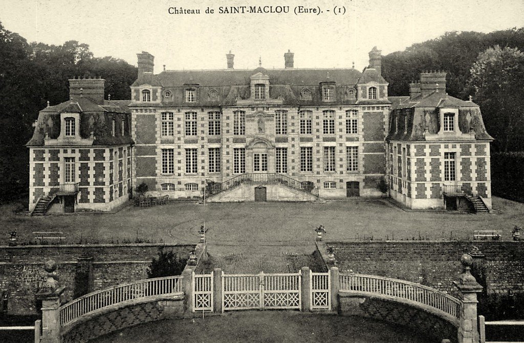 Saint-Maclou 1.jpg