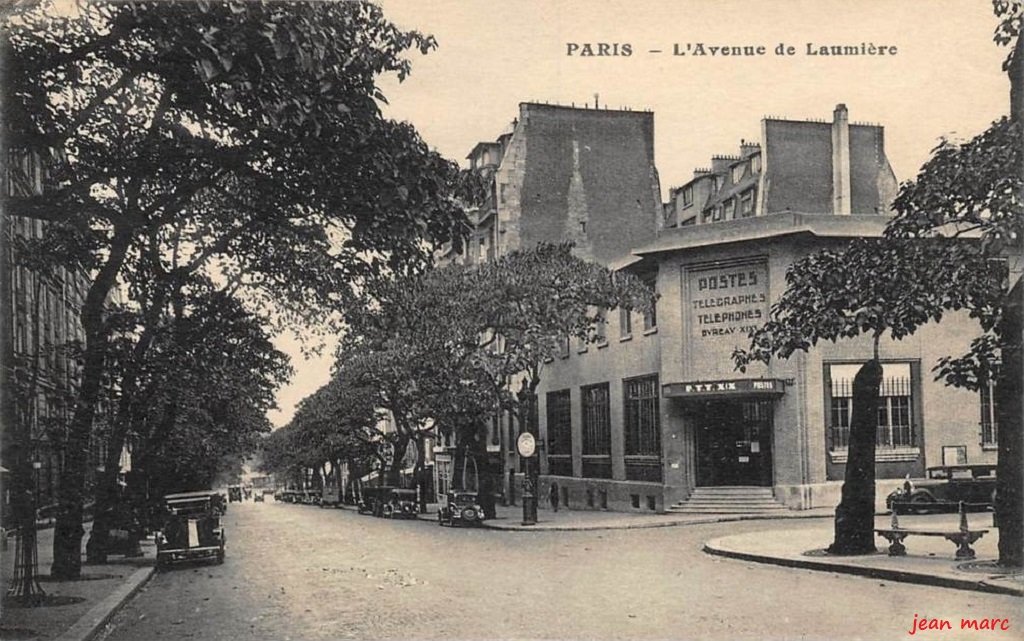 Paris XIXe - L'Avenue de Laumière.jpg