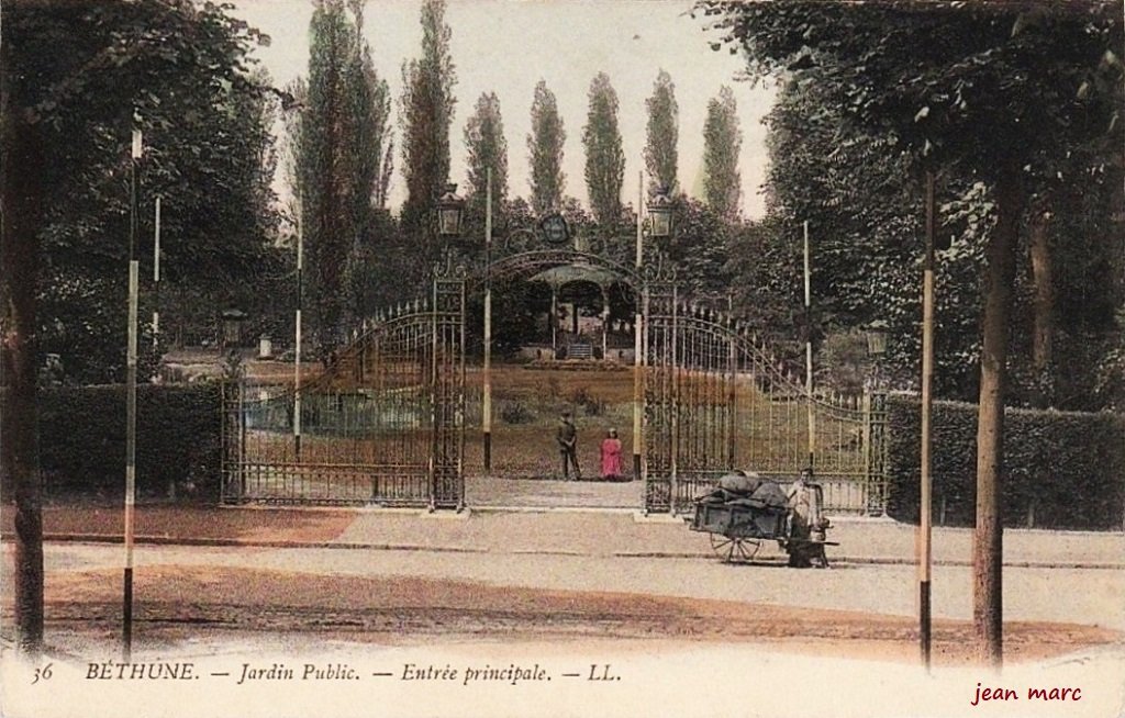 Béthune - Jardin Public - Entrée principale.jpg