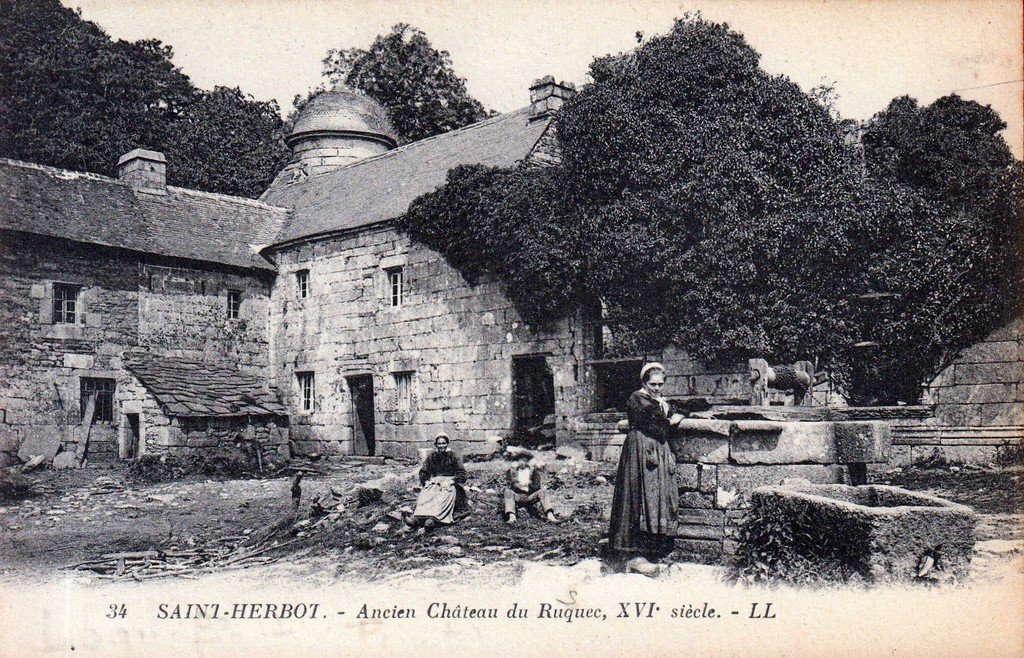 Saint-Herbot LL.jpg