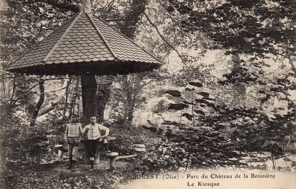 60 - BOREST - Parc du Château de la Boissière - Le Kiosque - Coll. Rayon - 06-04-25.jpg