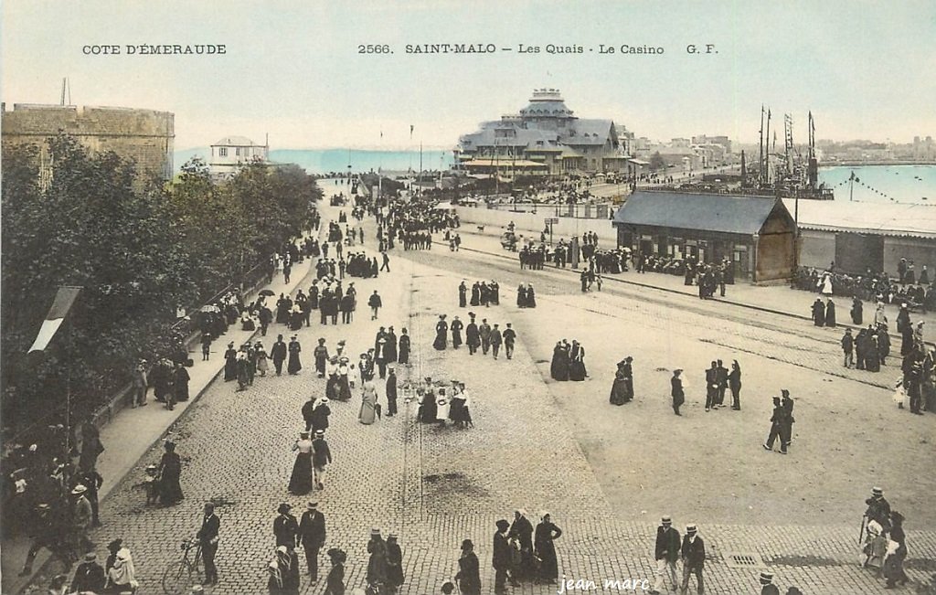 Saint-Malo - Les Quais - Le Casino.jpg