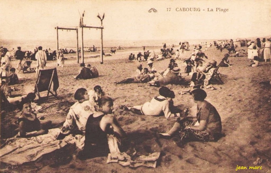 Cabourg - La Plage.jpg