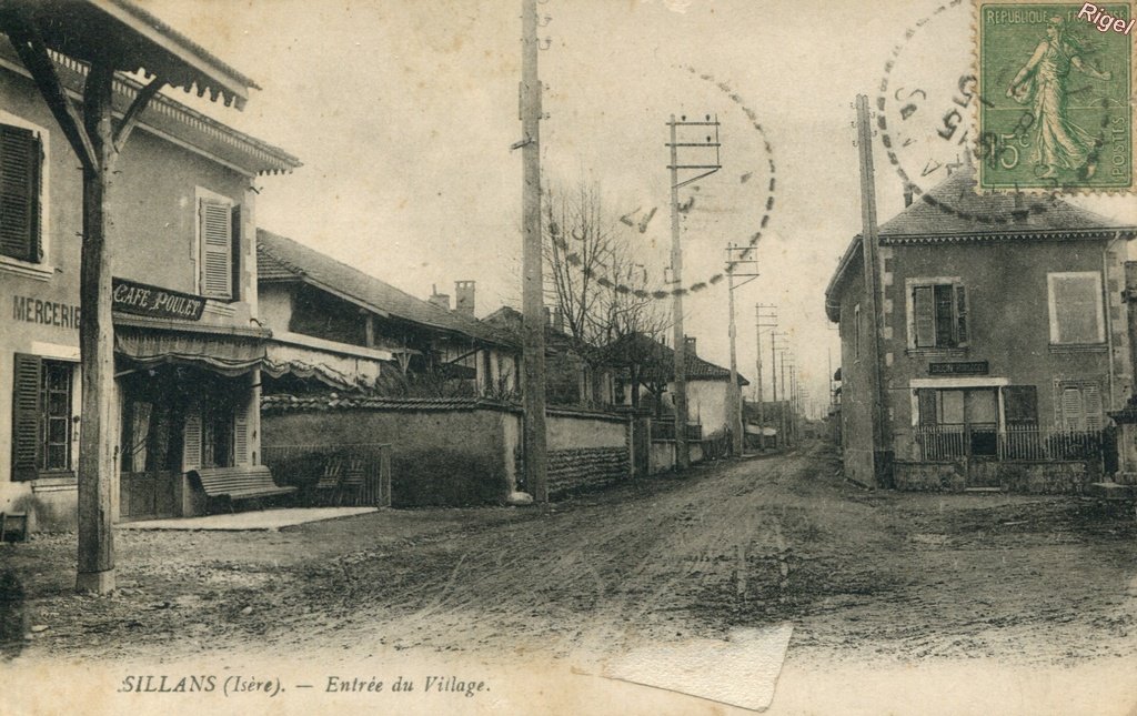 38-Sillans - Entrée du Village.jpg