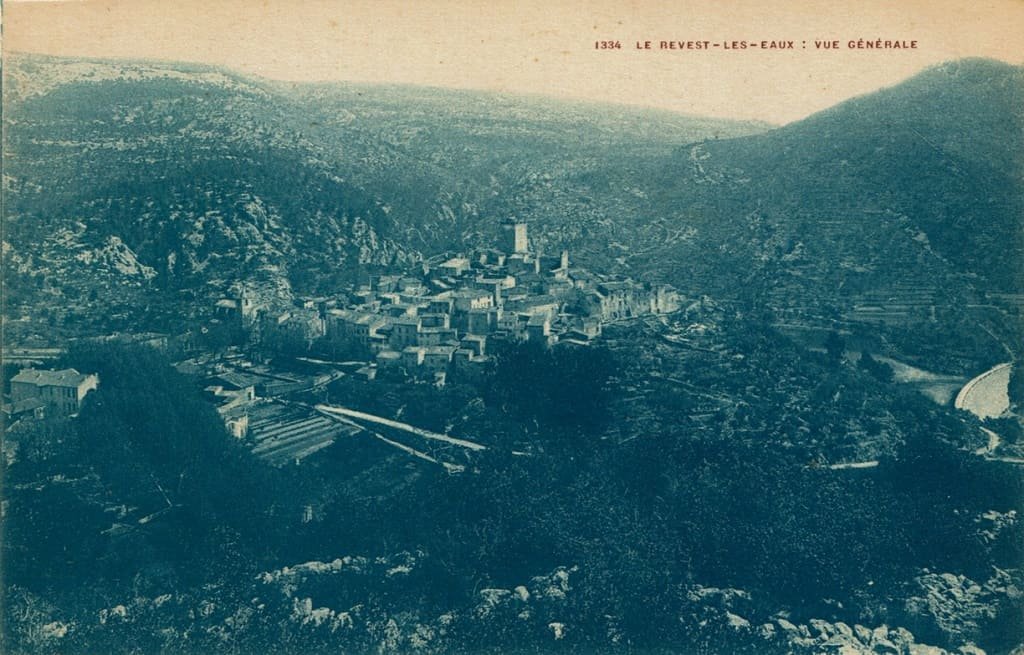 Le Revest Bar 1334.jpg
