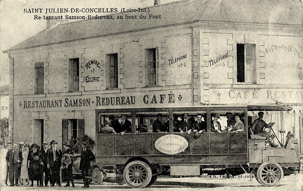 Autocar Saint-Julien de C. 1.jpg